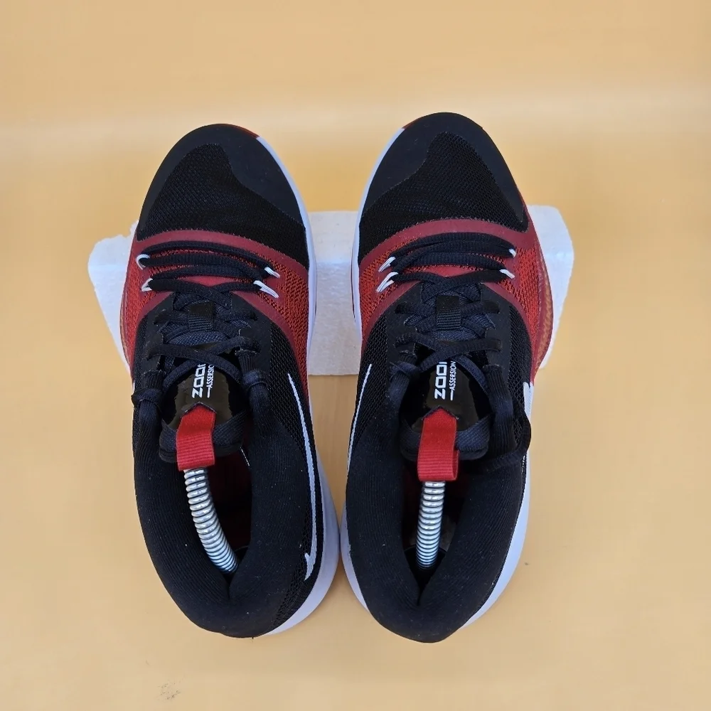 Nike Zoom Assersion Basketball Shoes Size 7 Youth